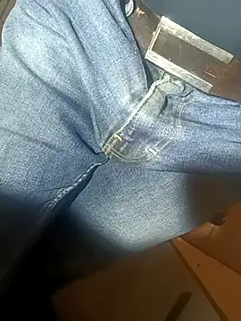 Snapshot of franko1987 chatting on 03.20.25 franko1987 online show from 03.20.25