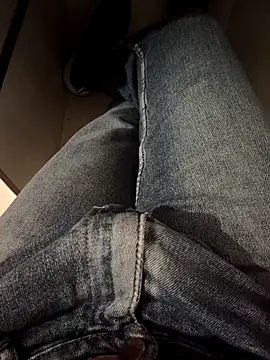 Snapshot of franko1987 chatting on 11.17.25 franko1987 online show from 11.17.25