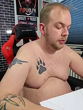 PupW0lfy online show from 01.20.25