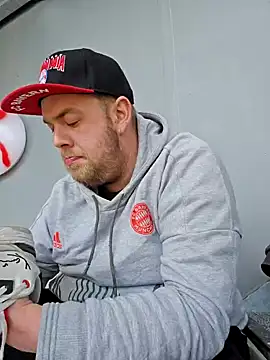 PupW0lfy online show from 01.24.25