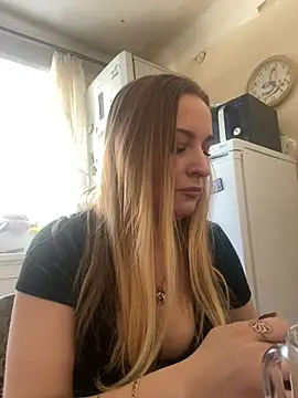 OlgaBuzzz online show from 02.23.25