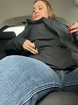 OlgaBuzzz online show from 02.28.25