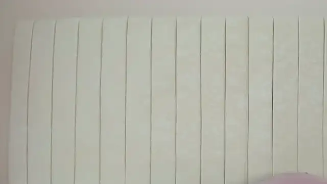 Littleolivia  online show from 02.01.25