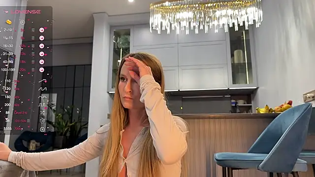 Snapshot of Peach__juice chatting on 02.05.26 Peach juice online show from 02.05.26