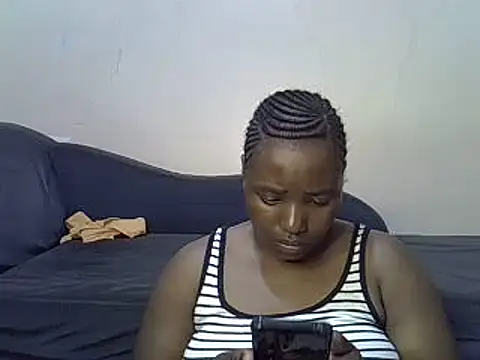 Snapshot of sweet_gal01 chatting on 03.02.25 sweet gal01 online show from 03.02.25