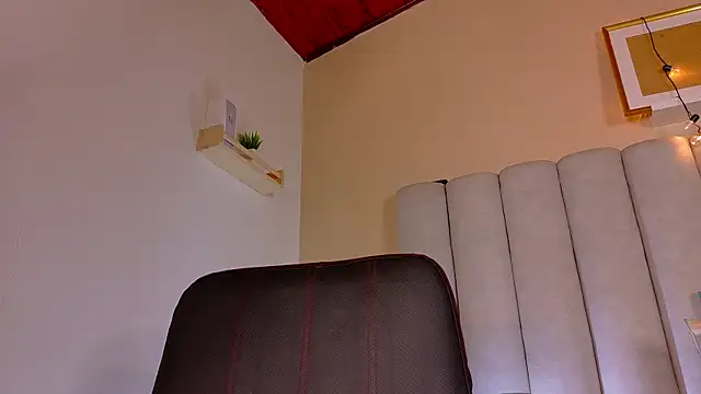 AbbyWathson online show from 10.11.25