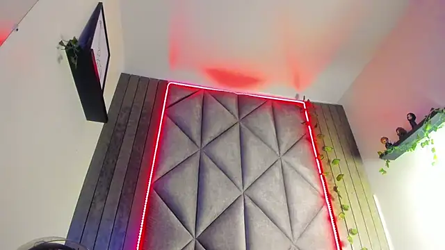 AbbyWathson online show from 02.25.26