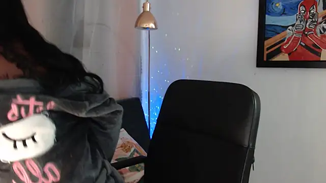 Snapshot of Suzanne_abbey chatting on 02.17.26 Suzanne abbey online show from 02.17.26