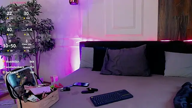 CreamyInkky  online show from 11.09.25