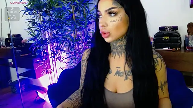 CreamyInkky  online show from 12.04.25