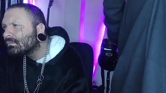 darkclothes online show from 02.23.25