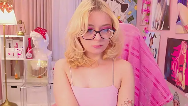 Coconut Mia online show from 12.18.24