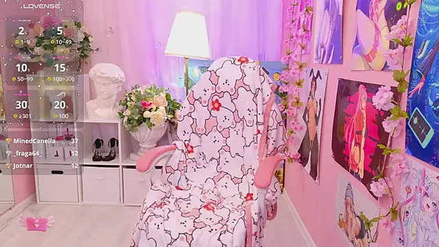 Coconut Mia online show from 01.26.25