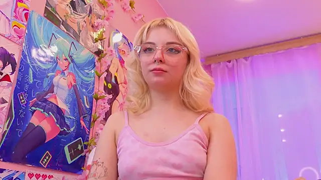 Coconut Mia online show from 03.09.25