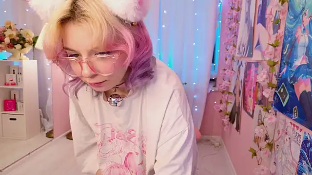 Coconut Mia online show from 11.27.25