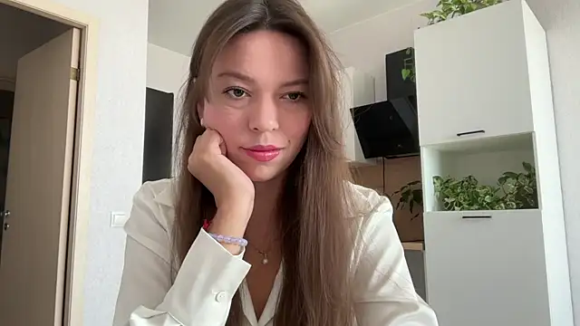 Victoria1Love online show from 09.11.25