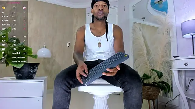 RicoBrown777  online show from 05.12.26