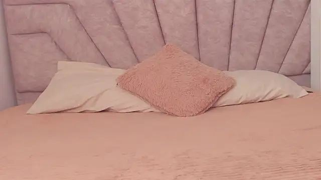 SavannahWildee online show from 02.23.26