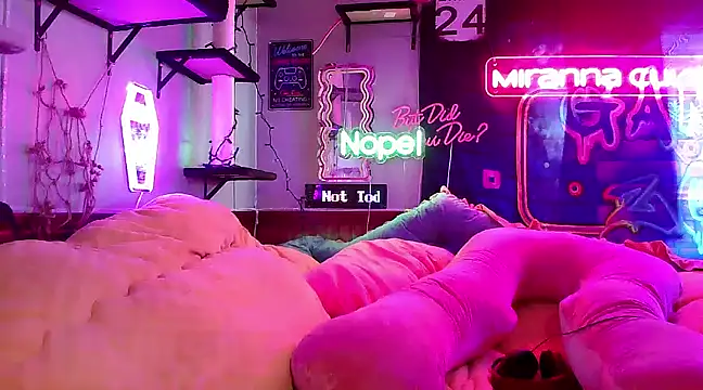 mirannacult online show from 02.23.25