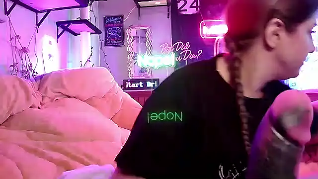 mirannacult online show from 02.27.25