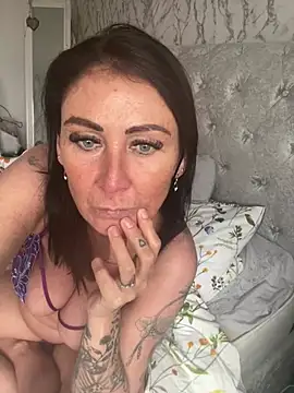 Naughtynanny75 online show from 01.21.25