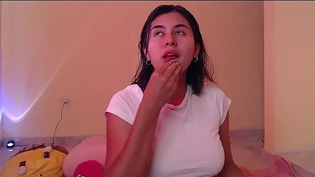 Snapshot of _maiahairy_ chatting on 01.07.25  maiahairy  online show from 01.07.25