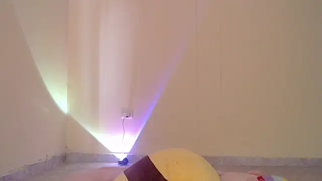 Snapshot of _maiahairy_ chatting on 02.10.25  maiahairy  online show from 02.10.25