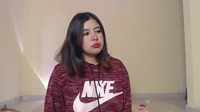 Snapshot of _maiahairy_ chatting on 02.12.25  maiahairy  online show from 02.12.25