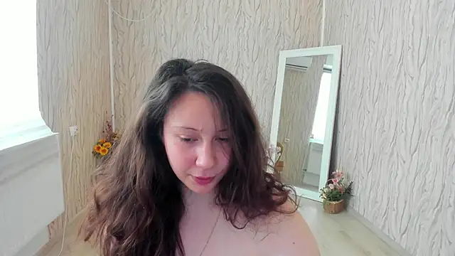 AishaRouhi online show from 02.18.25