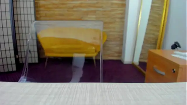 AishaRouhi online show from 11.02.25