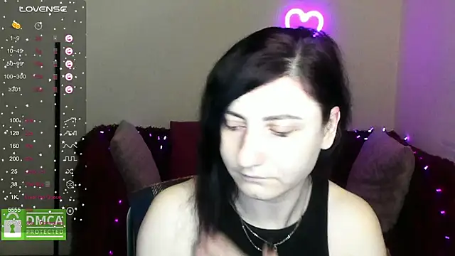 Muse kitty jenia online show from 12.18.25