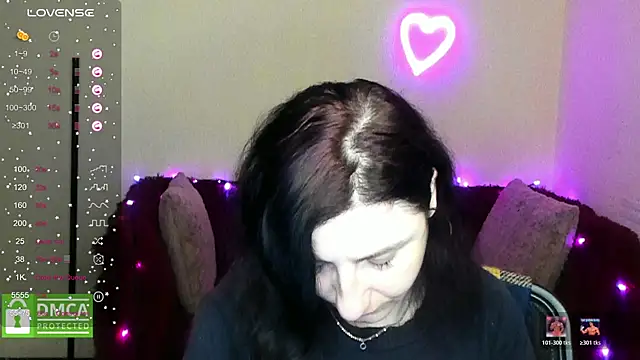 Muse kitty jenia online show from 12.20.25