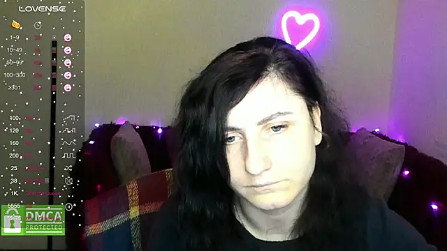 Muse kitty jenia online show from 12.21.25