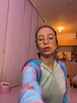 juanasnz99 online show from 12.25.24