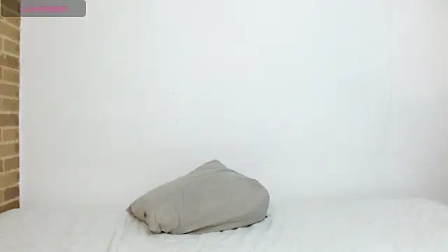 helenacyruss online show from 12.30.24