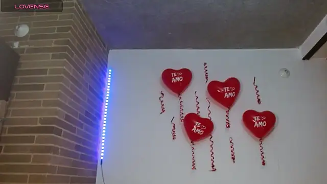 helenacyruss online show from 02.14.25