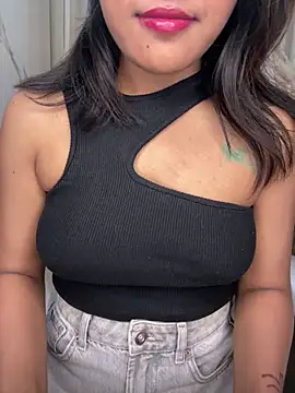 LeisyXO online show from 01.31.25