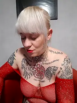 poussichienne online show from 10.23.25