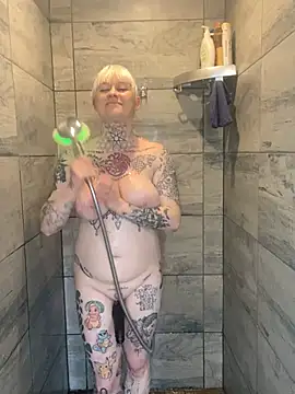 poussichienne online show from 01.17.26