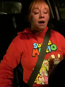 poussichienne online show from 04.15.26