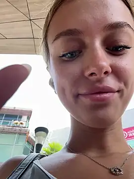 Snapshot of enjoy_my_beauty chatting on 03.14.25 enjoy my beauty online show from 03.14.25