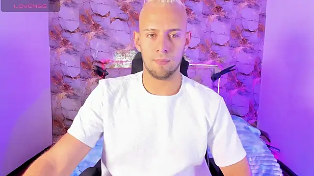 Snapshot of Damon_Bakert chatting on 06.25.26 Damon Bakert online show from 06.25.26