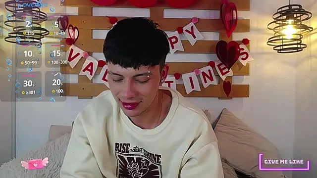 Steev Novoa online show from 02.19.25