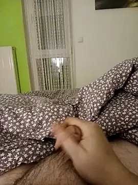 Snapshot of BennoSingle chatting on 02.10.25 BennoSingle online show from 02.10.25