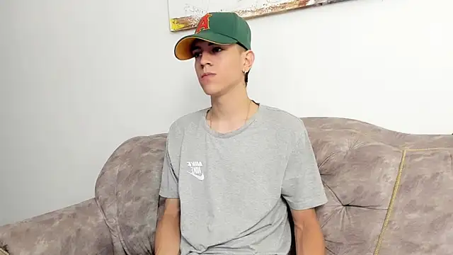 Snapshot of Dei_v_48 chatting on 01.15.25 Dei v 48 online show from 01.15.25