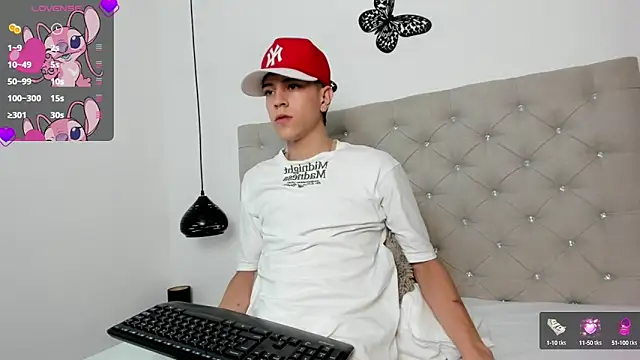 Snapshot of Dei_v_48 chatting on 03.01.25 Dei v 48 online show from 03.01.25