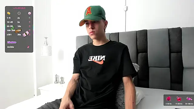 Snapshot of Dei_v_48 chatting on 03.06.25 Dei v 48 online show from 03.06.25