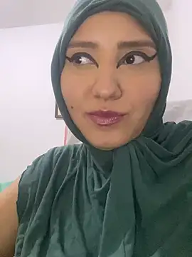 Snapshot of hannahayat chatting on 09.22.25 hannahayat online show from 09.22.25