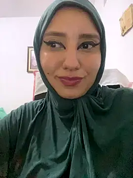 Snapshot of hannahayat chatting on 09.23.25 hannahayat online show from 09.23.25