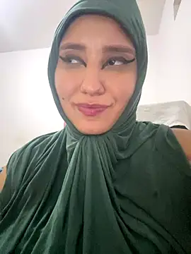 Snapshot of hannahayat chatting on 09.25.25 hannahayat online show from 09.25.25